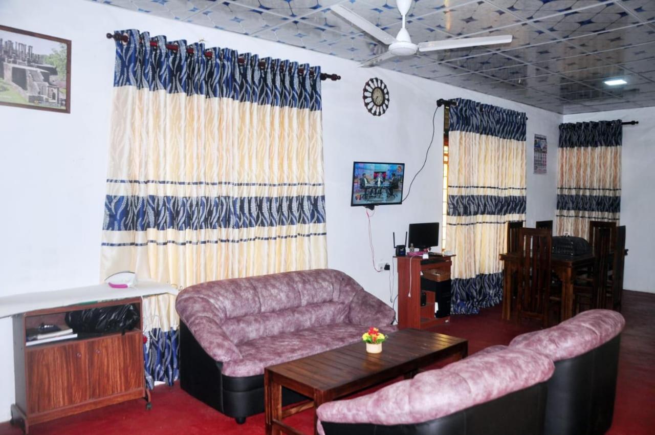 Impress Holiday Home Anuradhapura Zewnętrze zdjęcie
